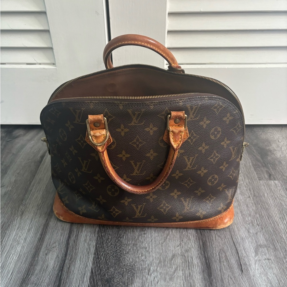 Authentic Louis Vuitton bag